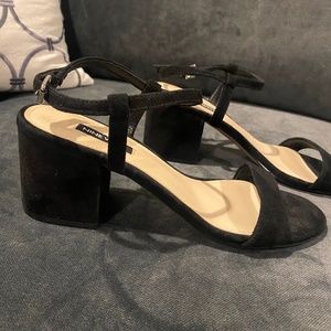 Nine West Black Suede size 8 1/2 BRAND NEW
